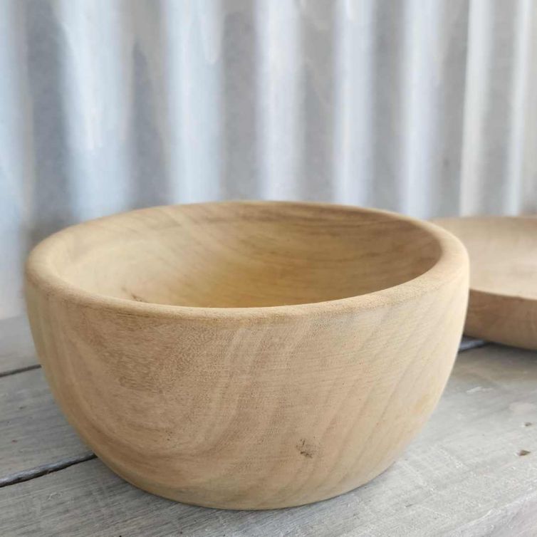 Atelier Boutik Artisanal woodwork of a bowl in Rodrigues Island by Mr. Hortense