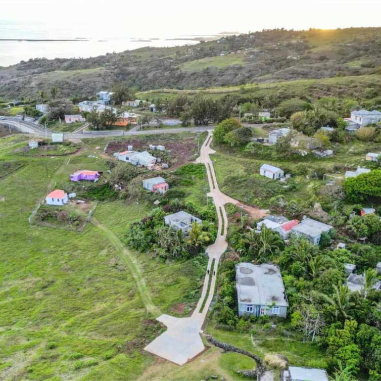 A drone photo of the workshop location of Atelier Boutik Artisanal in Rodrigues Island