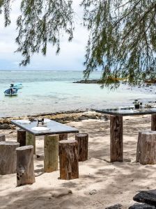 Resto Beach under the filaos