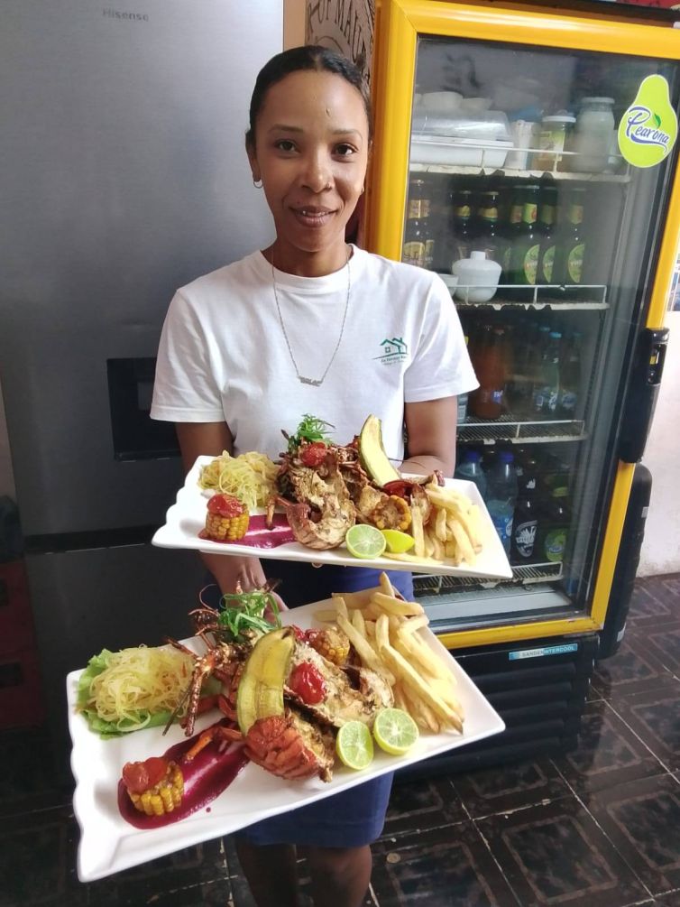 Plates-at-La-Terasse-Verte